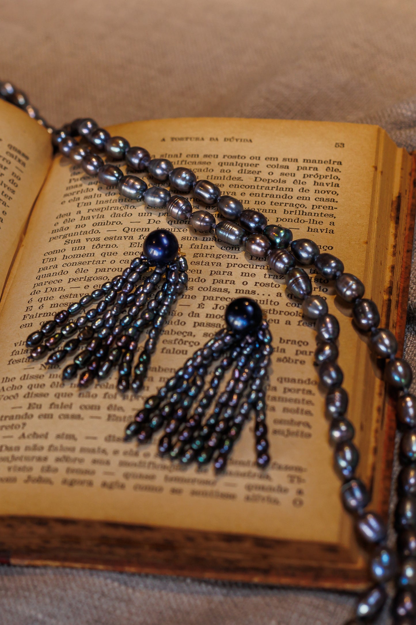 Brinco Botão Pérola Negra M