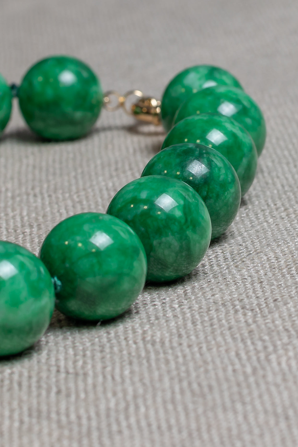 Colar Regina Jade Verde - Emerencianas