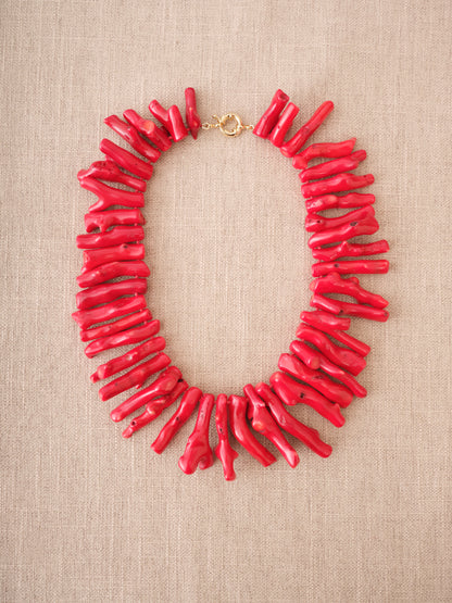 Colar Regina Galhos Coral