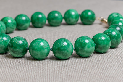 Colar Regina Jade Verde - Emerencianas